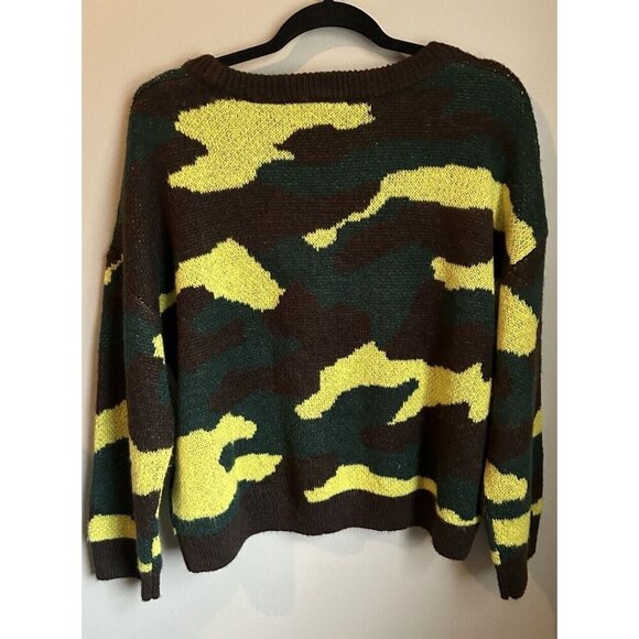 Oversized Camo Easy Crewneck Sweater, Yummy Sweater Co. Medium - Picture 5 of 5